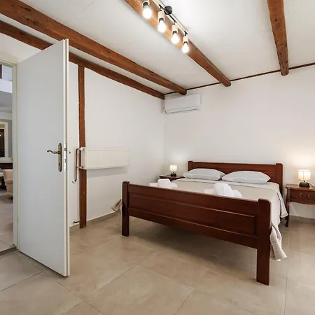 Laura-risika * Risika