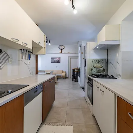 Laura-risika * Risika